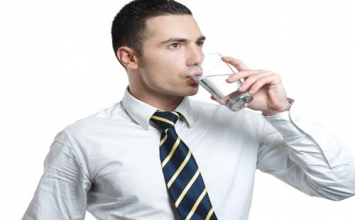 Mẹo trị nấc cụt
